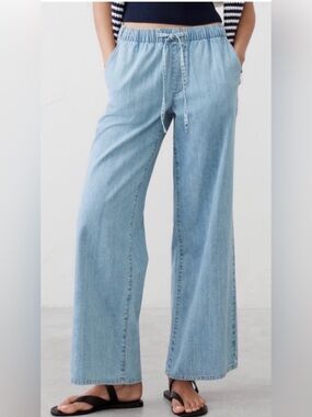 NWT! Banana Republic Wide Leg Mid Rise Summer Weight Drawstring Denim
